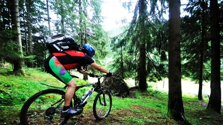 Un ciclist a decedat în timpul unei curse în fiordurile norvegiene, după ce a căzut în gol de la 50 de metri înalțime