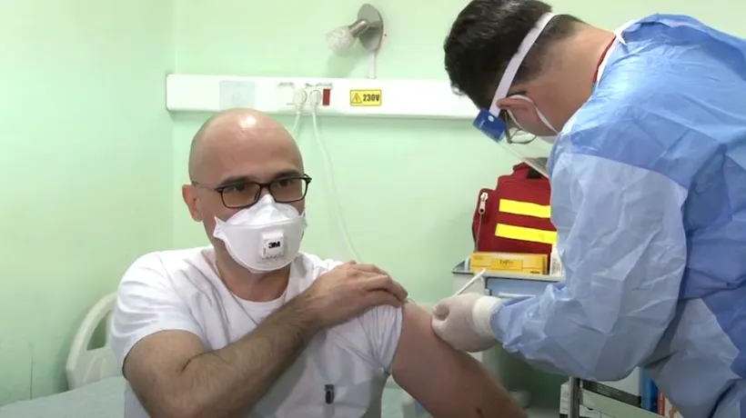 Managerul Spitalului ”Victor Babeș” din Timișoara, despre reacţiile vaccinului anti-COVID, la 24 de ore după injectare: „Ușoare dureri musculare. Oamenii să înțeleagă că nu băgăm niciun CIP în vaccin” (EXCLUSIV)