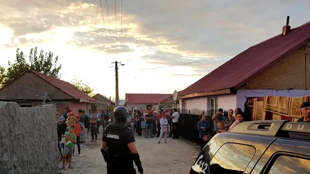 Bătaie cu bâte între două clanuri de romi din Buzău. Trei persoane au fost rănite și patru reținute. FOTO