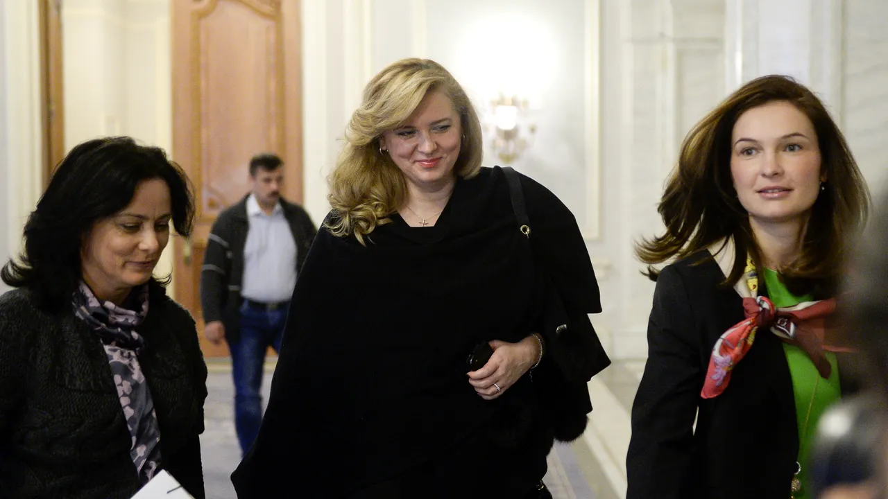 Roberta Anastase a intrat în concediu prenatal. Cine îi ține locul la șefia PNL Prahova