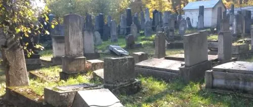 Dosar pentru doi adolescenți care au făcut Parkour în Cimitirul Evreiesc din Reghin. Zece morminte au fost distruse