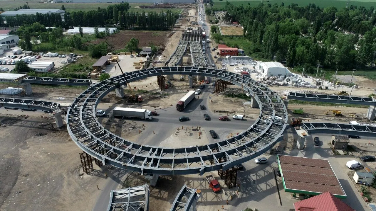 GALERIE FOTO | Cum arată și în ce stadiu este Pasajul Berceni de pe Centura Capitalei. Este al doilea sens giratoriu suspendat de pe această arteră