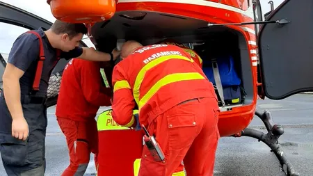 Un copil de 2 ani din Vaslui cu arsuri pe jumătate din corp va fi adus în Bucureşti cu un elicopter SMURD