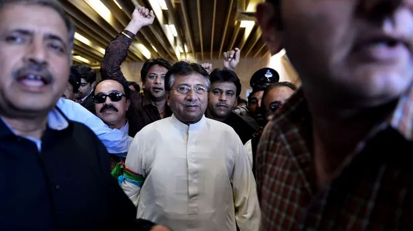 Un avocat a aruncat cu pantofi în Pervez Musharraf în cadrul unei audieri în justiție
