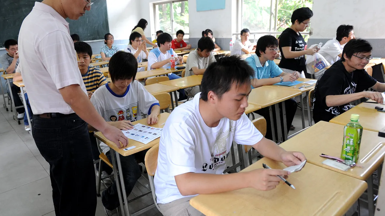 Autoritățile chineze folosesc drone pentru împiedicarea fraudelor la bacalaureat