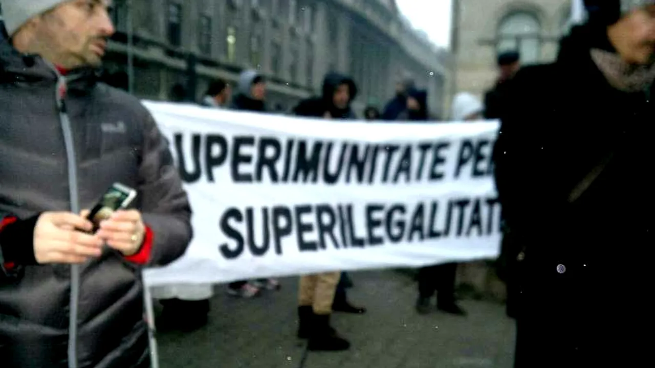 Proteste în București și la Cluj, după ce senatorii AU RESPINS cererea DNA de arestare a lui Dan Șova