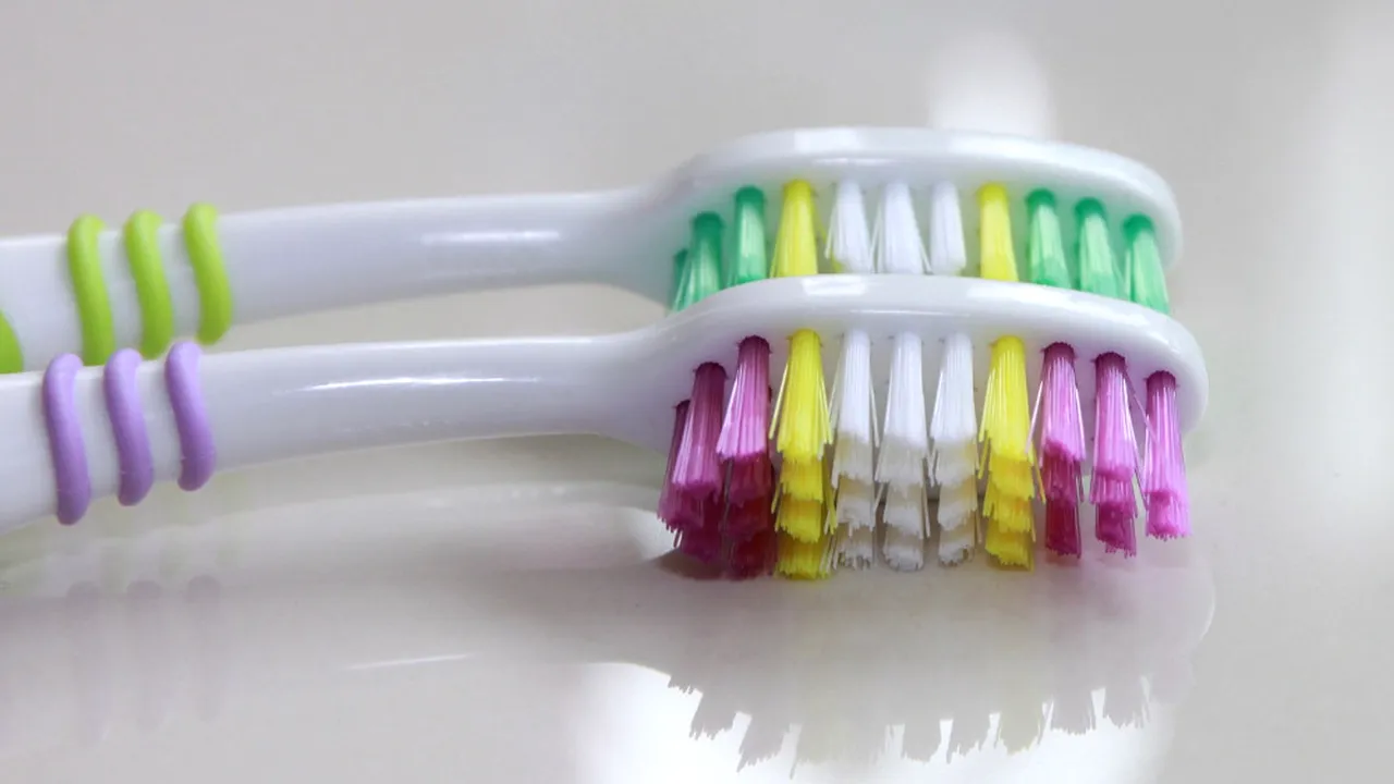 1-colgate-88030-1920 