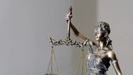 Asociația Magistraților din România (AMR) și Asociația Judecătorilor pentru Apărarea Drepturilor Omului (AJADO) denunță public atitudinea ipocrită a ambasadelor străine cu privire la independența justiției în România