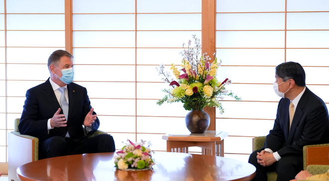 Klaus Iohannis s-a întâlnit cu împăratul Japoniei la Palatul Imperial din Tokyo / Sursa foto: Twitter