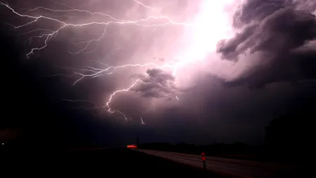 Vine URGIA! După temperaturile extreme, ANM a emis avertizări meteo de ploi și furtuni violente! Harta zonelor afectate de furia naturii