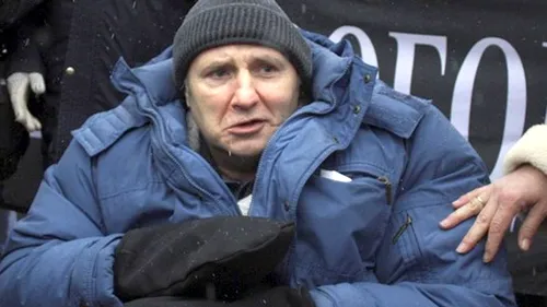 Jurnalistul rus Mihail Beketov, bătut cu bestialitate în urma unor articole publicate în 2008, a murit