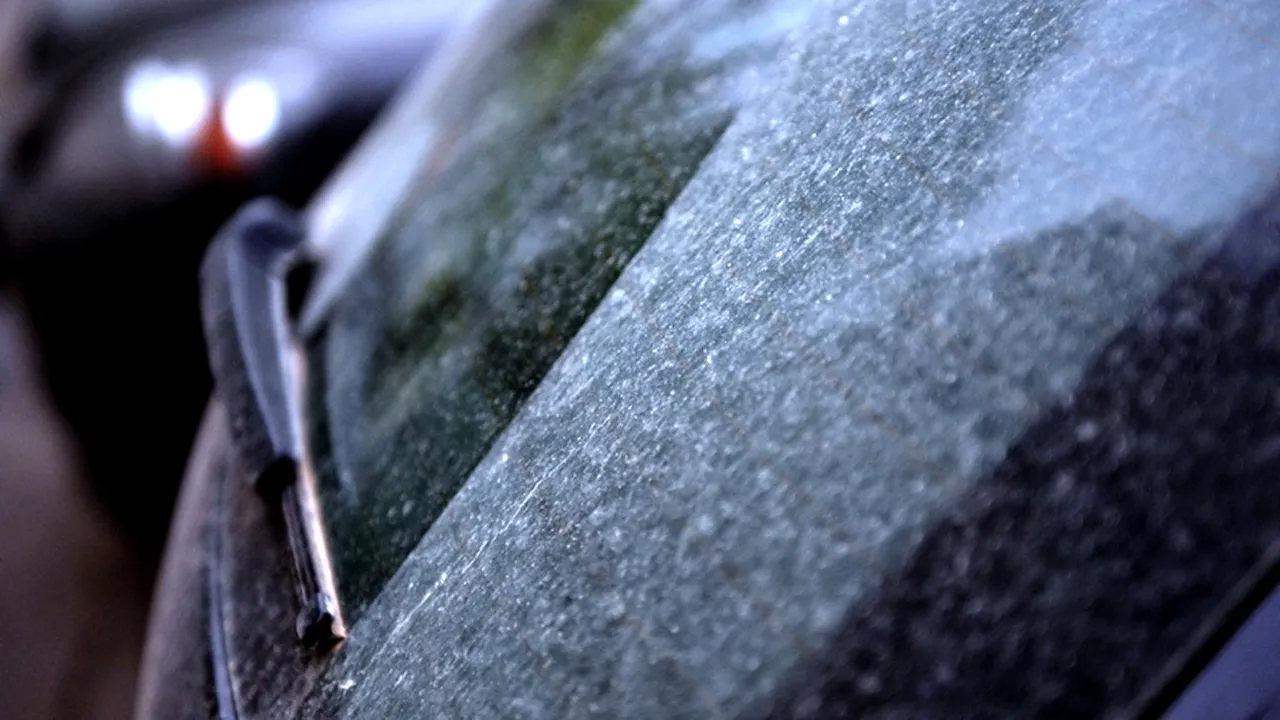 Praful saharian intră în atmosfera României vineri și sâmbătă. Care sunt efectele acestui fenomen