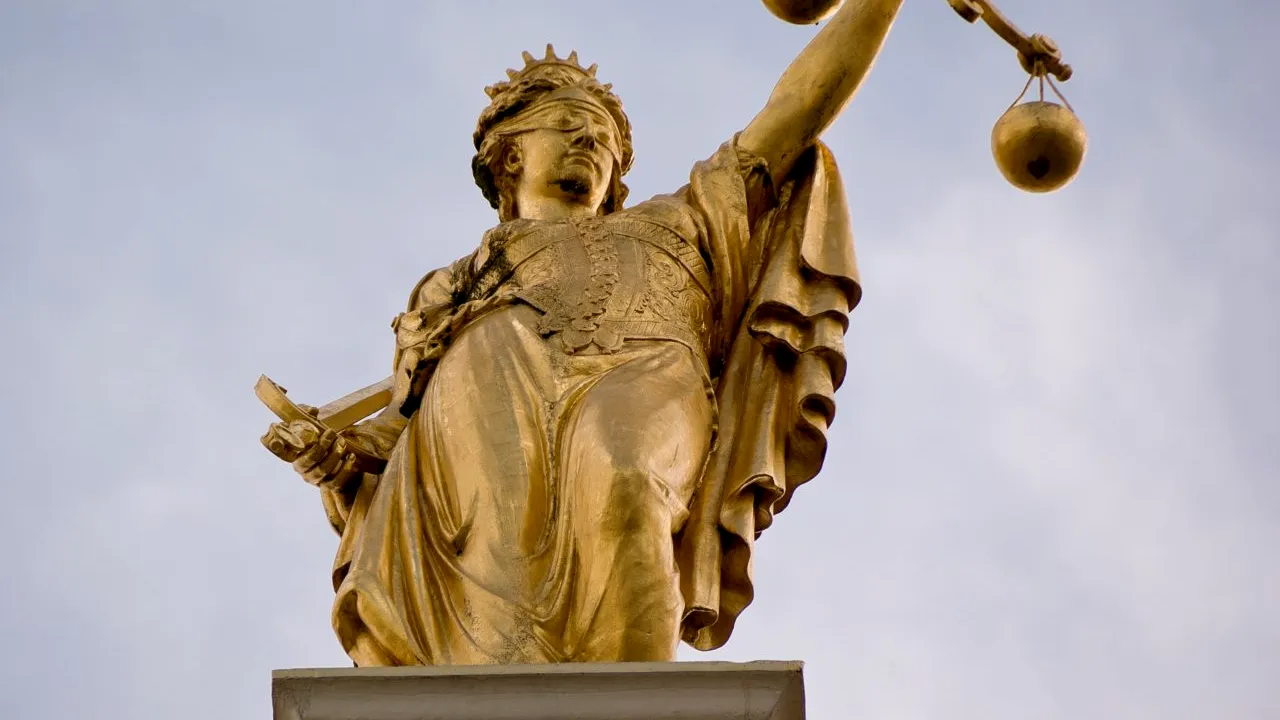 Inculpat pentru abuz și fals, un fost vice al CJ Iași a scăpat de toate acuzațiile prin clasare. Zilele trecute, a fost ales în conducerea PSD Iași