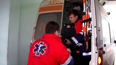 Un bărbat împușcat cu un pistol cu gaze într-un parc din Râmnicu Vâlcea, dus la spital