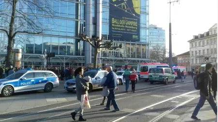 Un nou atac în Germania: un bărbat a intrat cu mașina în pietoni în Heidelberg. Polițiștii l-au împușcat pe atacator. VIDEO