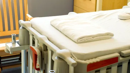 O asistentă de la un spital de pediatrie a fost arestată după ce ar fi otrăvit intenționat un copil, iar acesta a murit. „Este incredibil de grav”