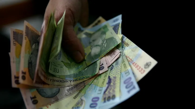 Șef de la GARDA FINANCIARĂ VÂLCEA, deferit justiției după ce a primit MITĂ 1.000 de euro
