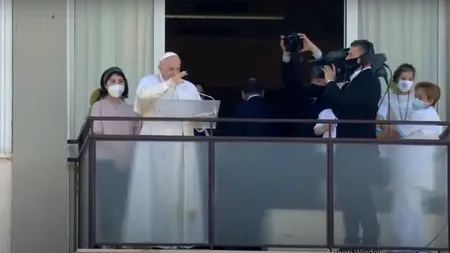 VIDEO. Papa Francisc, prima apariție publică după ce a suferit o intervenție chirurgicală