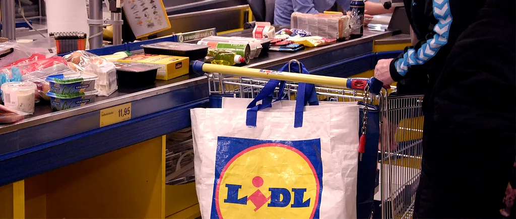 Ce salariu lunar primește un casier în magazinele LIDL din România, acum, în decembrie 2024