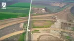 Imagini aeriene SPECTACULOASE surprinse de pe șantierul Autostrăzii A7 Bacău – Pașcani / Care este valoarea contractului
