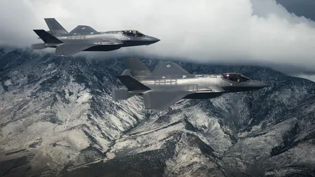 NATO a ridicat avioane de luptă de mai multe ori în această săptămână pentru a intercepta avioane rusești în apropierea spațiului aerian al alianței