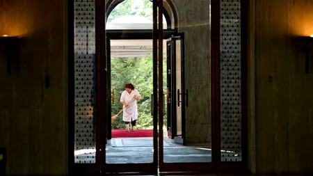 Top 10 salarii la Palatul Victoria. Cine sunt cei 7 care câștigă mai mult decât premierul Victor Ponta