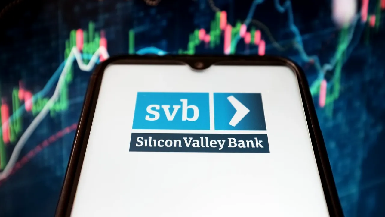 Cum s-a PRĂBUȘIT a doua cea mai mare bancă din America în 48 de ore. Falimentul Silicon Valley Bank (SVB)
