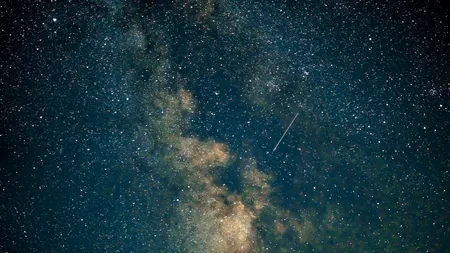 PERSEIDELE. Când va avea loc cea mai spectaculoasă și, totodată, așteptată ploaie de stele din 2025