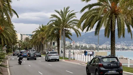 Parlamentul Franței DESFIINȚEAZĂ zonele urbane de emisii auto reduse, dându-i o lovitură președintelui Macron