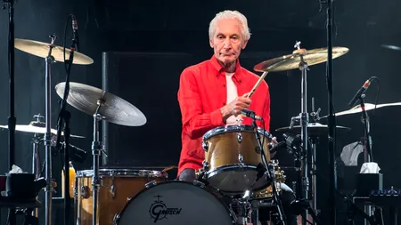 A murit Charlie Watts, toboșarul trupei „The Rolling Stones”. Artistul avea 80 de ani