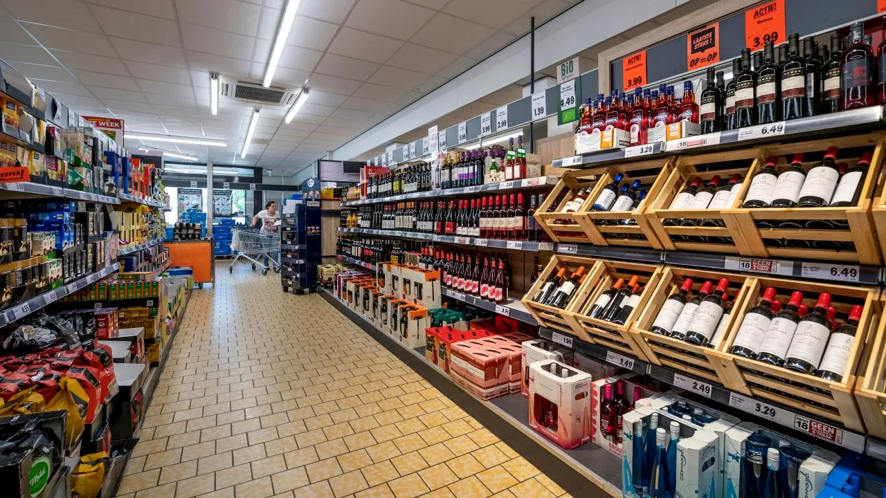 Oferta Lidl din 12 august: Ce produse au preț redus și sunt disponibile în stoc limitat, de sărbătoarea Sfintei Maria