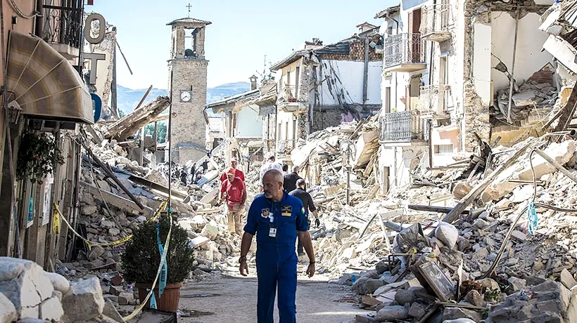 Român din Italia: ''Au rămas în urmă doar mormane de piatră și ciment''. Bilanțul victimelor din România ar putea crește simțitor