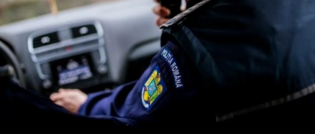 Polițiști din Suceava, nevoiți să tragă cu ARMA ca să scape de hoții de lemne. „S-au apropiat amenințător cu obiecte contondente și ascuțite”