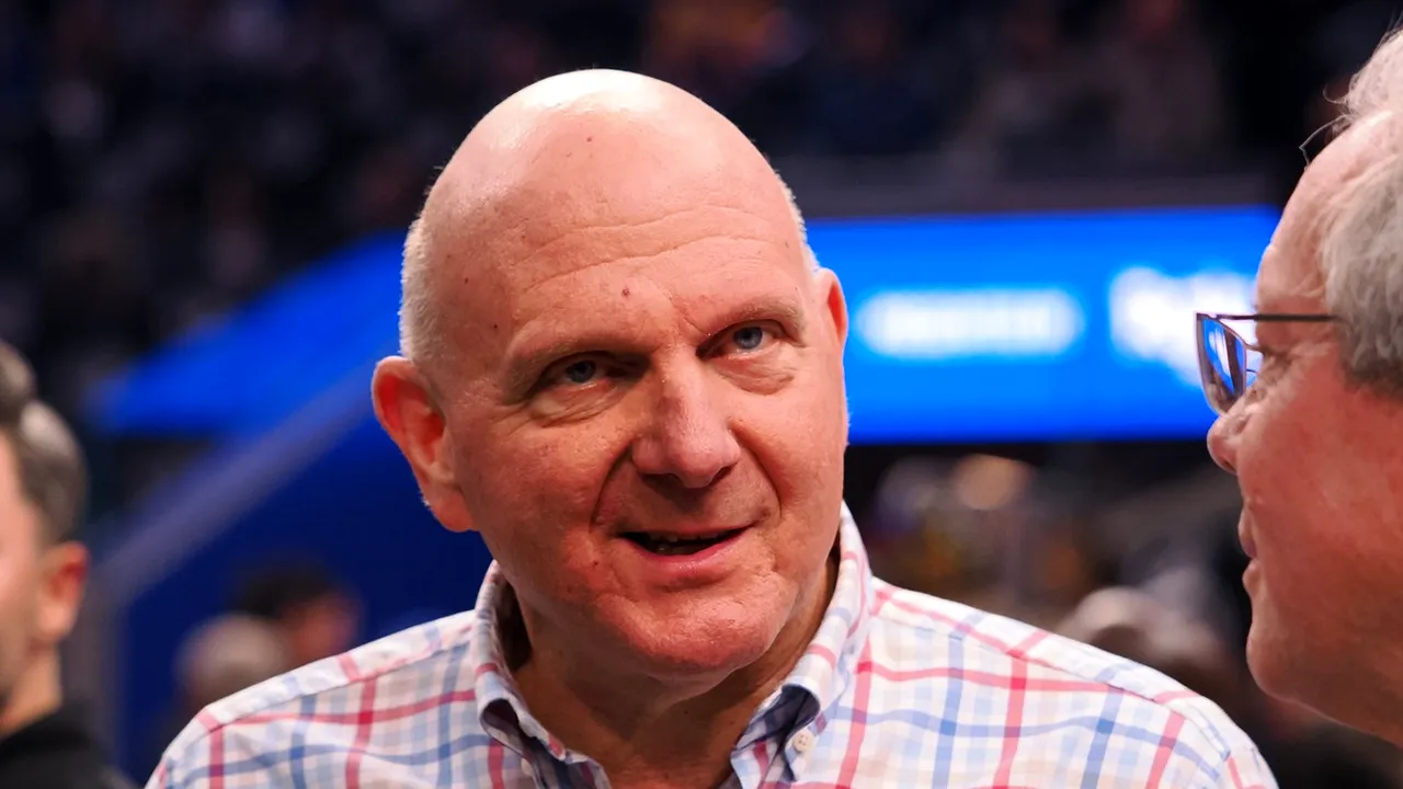 Cum va câștiga Steve Ballmer un miliard de dolari, anul viitor, fără să facă nimic