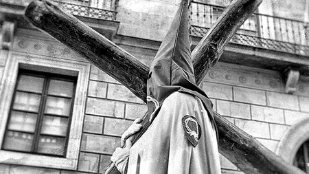 Internetul celor care urăsc restul lumii: unde se ascund rasiștii și naziștii zilelor noastre