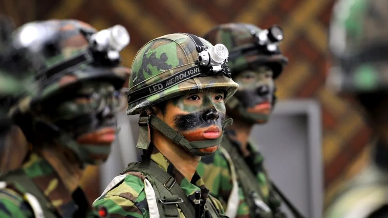 Coreea de Sud și SUA au început manevre militare comune, în pofida suspendării telefonului roșu