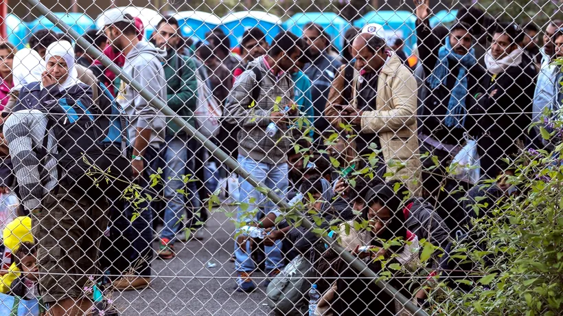 Un oficial italian propune sancționarea țărilor care nu respectă cotele de refugiați