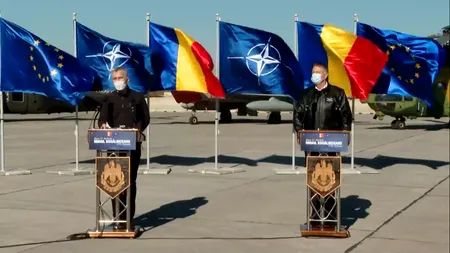 Secretarul general al NATO și Klaus Iohannis, vizită la baza aeriană Mihail Kogălniceanu. Stoltenberg: România nu este singură | VIDEO