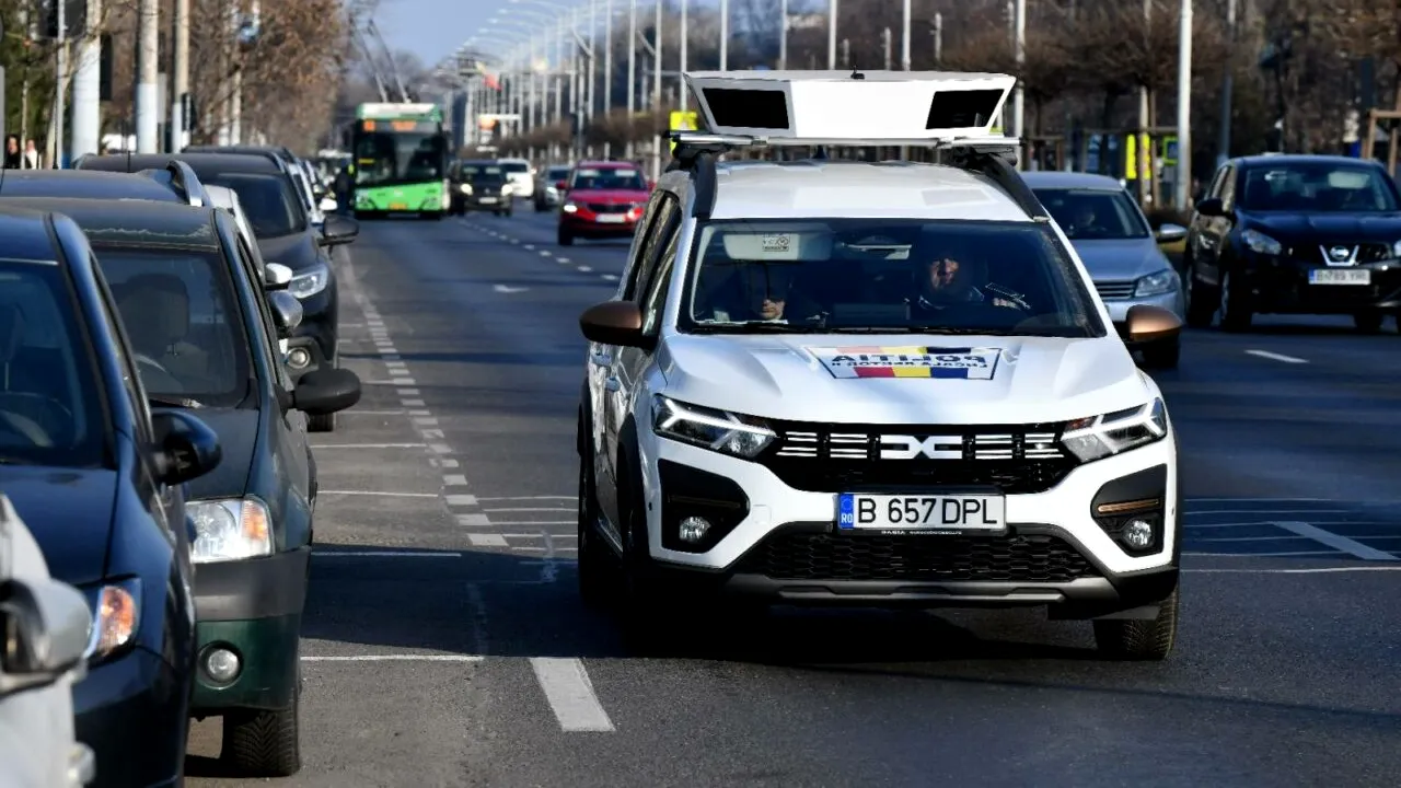 Ciprian Ciucu amenință cu amenzi în masă pentru șoferii din București. Edilul anunță că sistemul de parcări din Capitală „este o glumă!”