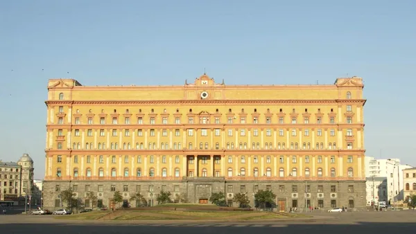 Un general FSB în retragere a fost găsit împușcat în cap, chiar în propria locuință