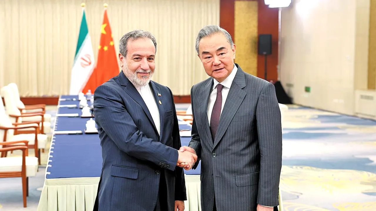 Iranul își întoarce fața spre Beijing. Șeful diplomației iraniene merge în China cu câteva zile înainte de vizita lui Donald Trump