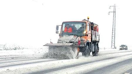 Cât costă deszpăzirea drumurilor din România. Prețul e de două ori mai mare decât în Canada