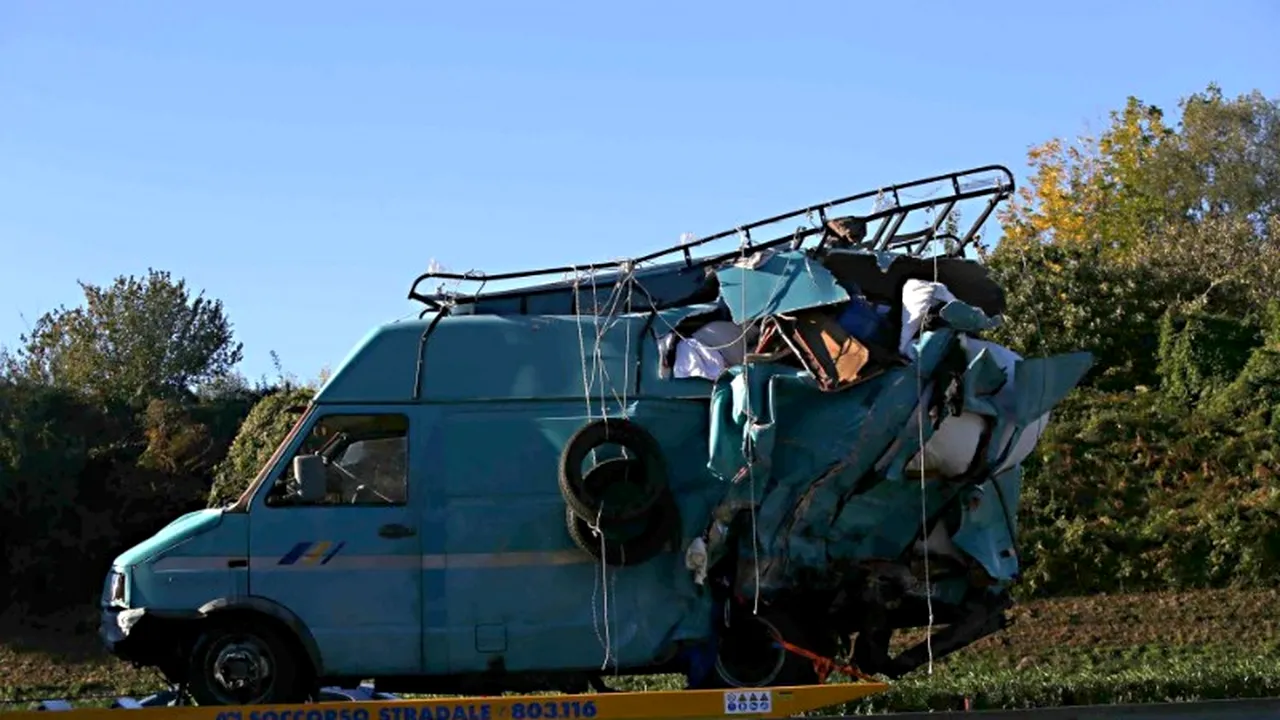 GRAV ACCIDENT ÎN ITALIA. Șase români au murit, inclusiv o fetiță de 15 luni. UPDATE