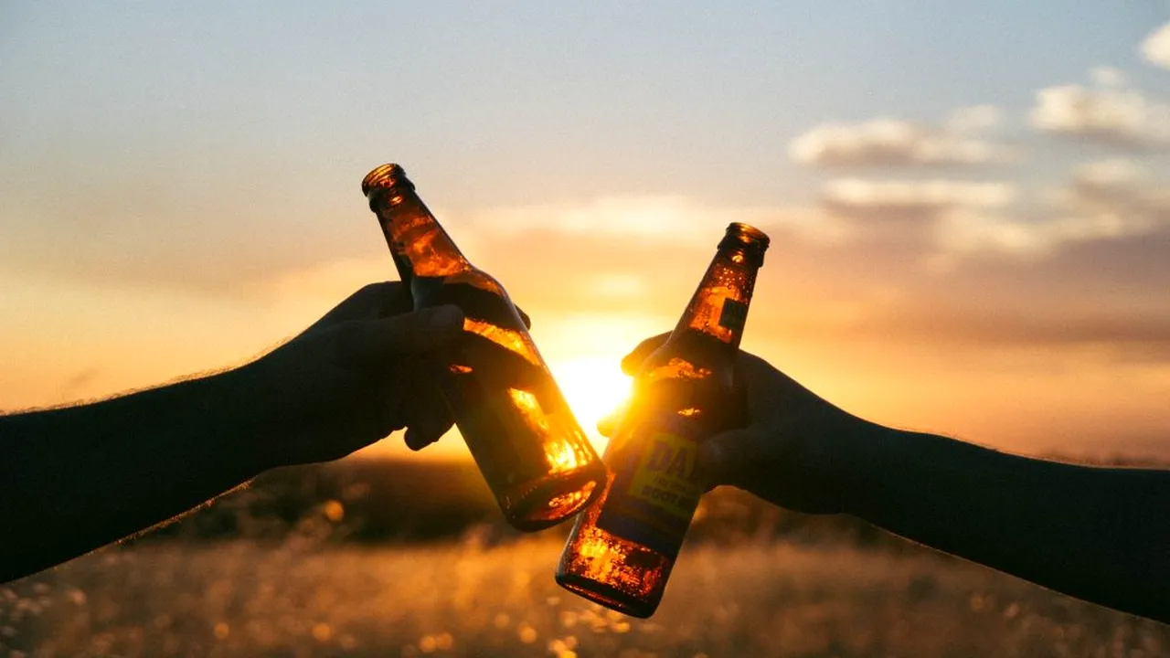 A crescut consumul de alcool în mediul rural. Ce spun specialiștii în studii de piață și sociologii