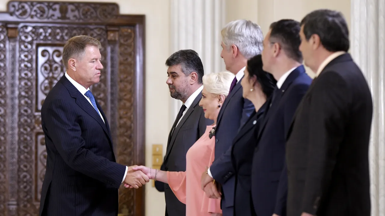 Opoziția a sechestrat-o pe Viorica doar ca s-o mângâie pe creștet