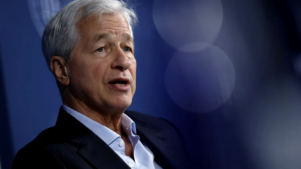 Avertismentul directorului JPMorgan Chase: Un război comercial GLOBAL riscă să ducă economia SUA în recesiune și să submineze alianțele Statelor Unite