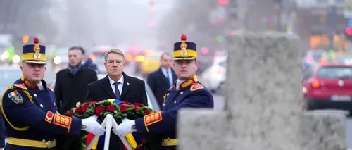 FOTO: Preşedintele Klaus Iohannis a depus o coroană de flori în memoria victimelor Revoluţiei din 1989 / Nicolae Ciucă: „Tinerii și copiii de astăzi trebuie să știe cât rău a însemnat acea pagină a istoriei noastre”