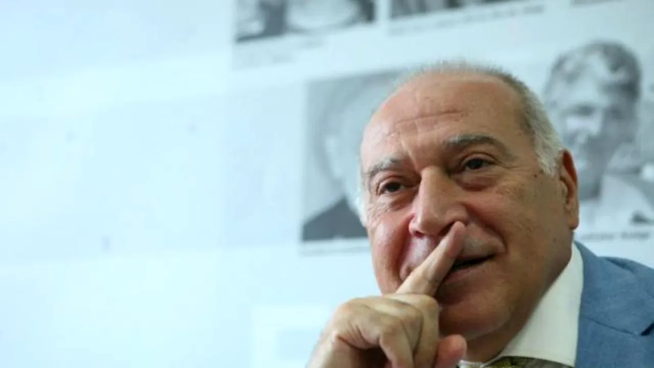 Dan Voiculescu spune în declarația de candidatură că a colaborat cu Securitatea. Precizările cu asterisc ale fondatorului PC