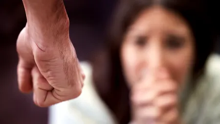 Caz șocant la Cluj. Un bărbat și-a violat fiica vitregă, iar minora de 13 a născut un copil. Agresorul a fost arestat