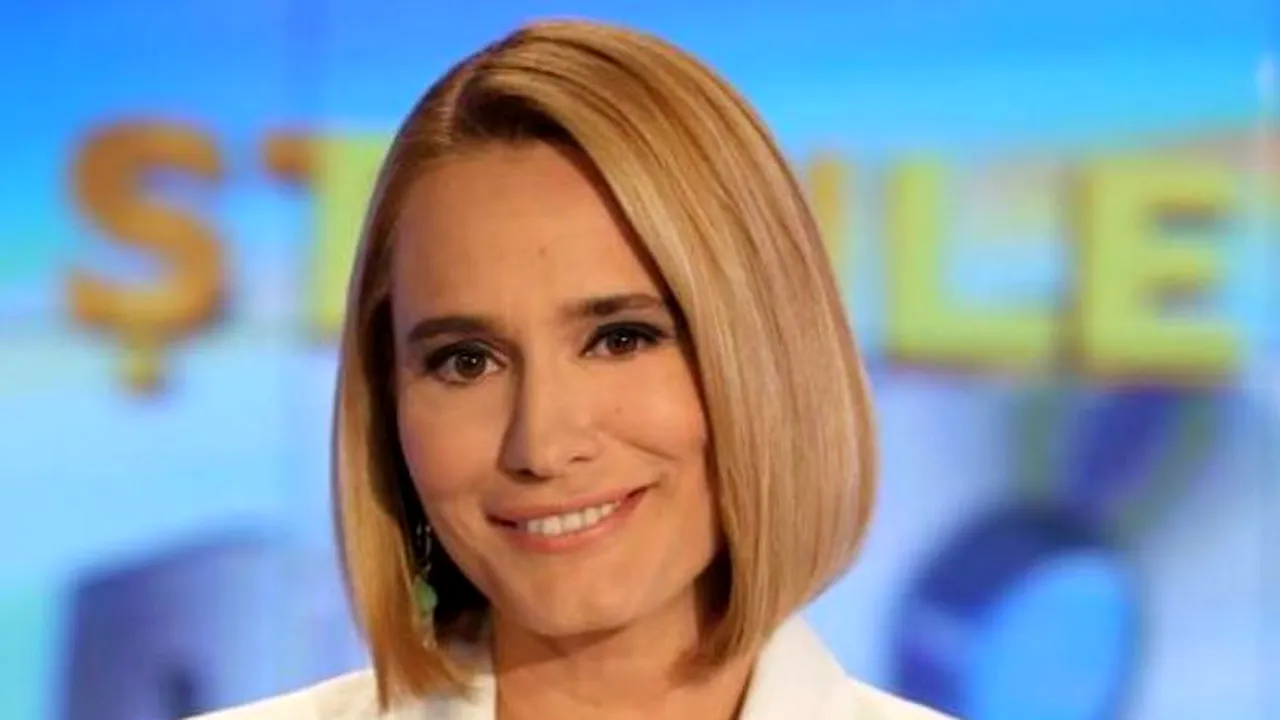 Gafa amuzantă făcută de Andreea Esca în direct, la finalul știrilor de la ora 19:00